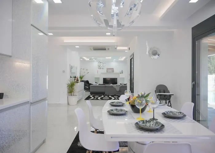 Diamond Luxury Corfu וילה